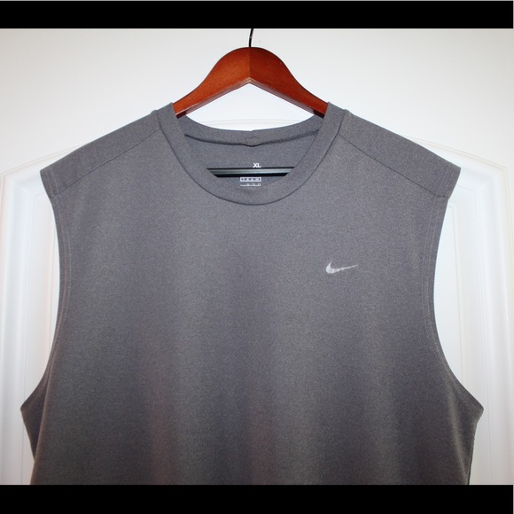 Nike men’s muscle tank (XL) - Picture 2 of 8